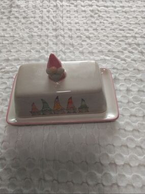 Ceramic Gnome Butter Dish in Pink Accent